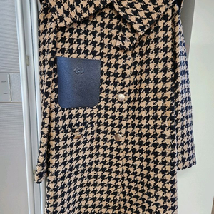 럭키슈에뜨 안유진코트 이미지