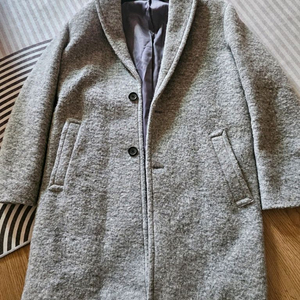 시리즈 그레이 울코트