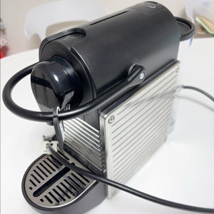 네스프레소 픽시 커피머신