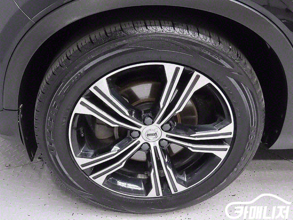 [볼보]XC40 B4 AWD 인스크립션 #앱특가--4