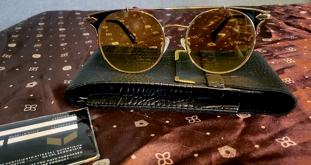 [미사용 새상품] - 옐로우 틴트렌즈 선글라스--1