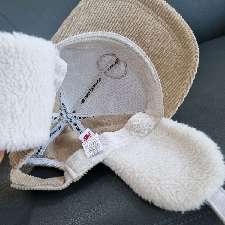 뉴발란스 키즈 귀달이 모자 54--4