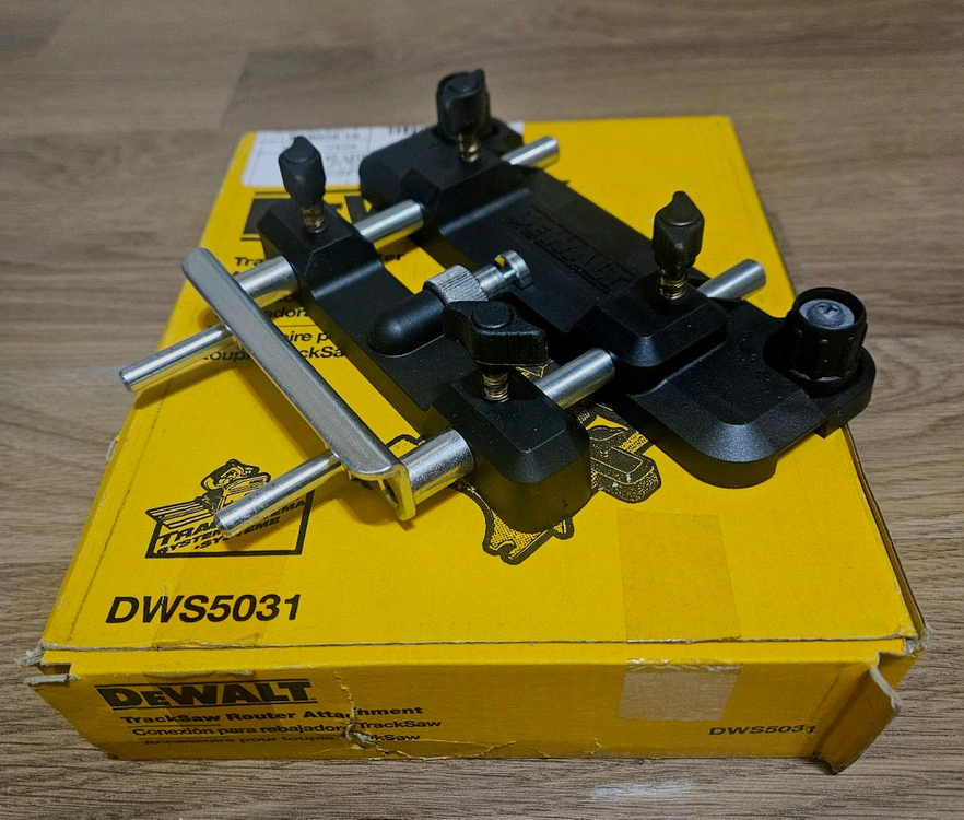 디월트 트리머 옵션 DNP612, DWS5031, DNP616 판매합니다. 이미지