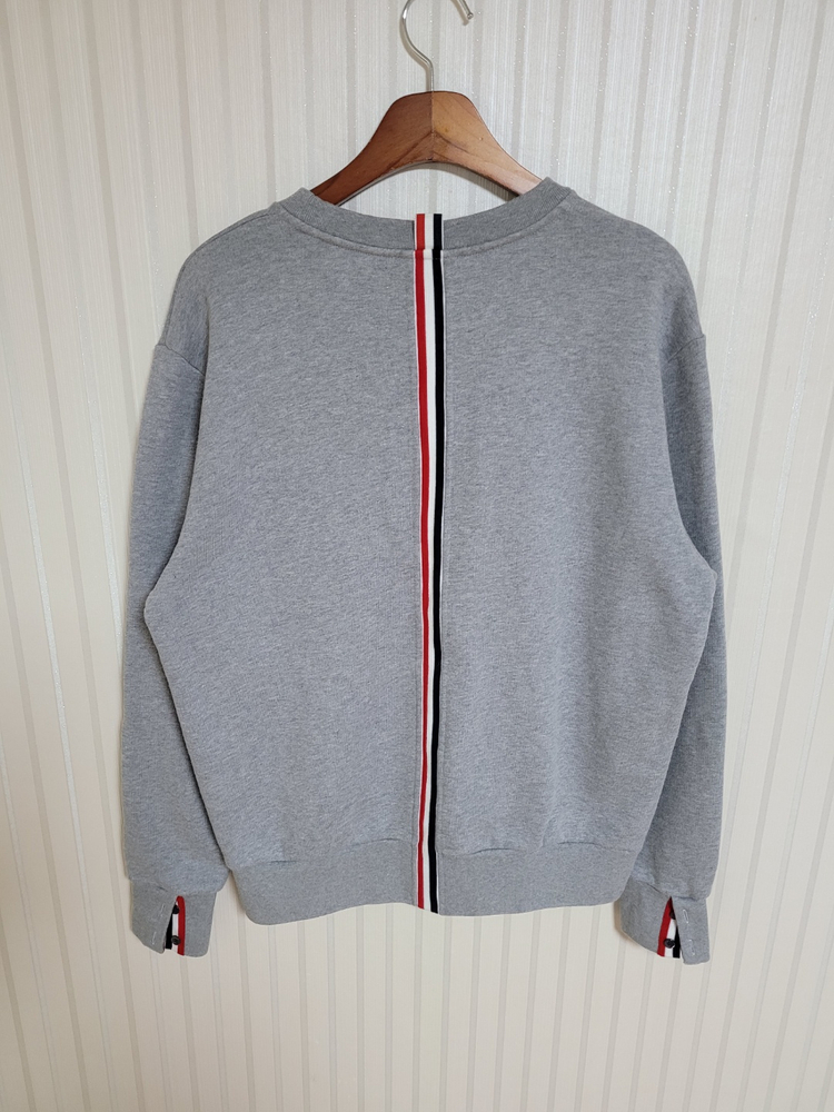 톰브라운 그레이 백삼선 옆트임 맨투맨 3--0