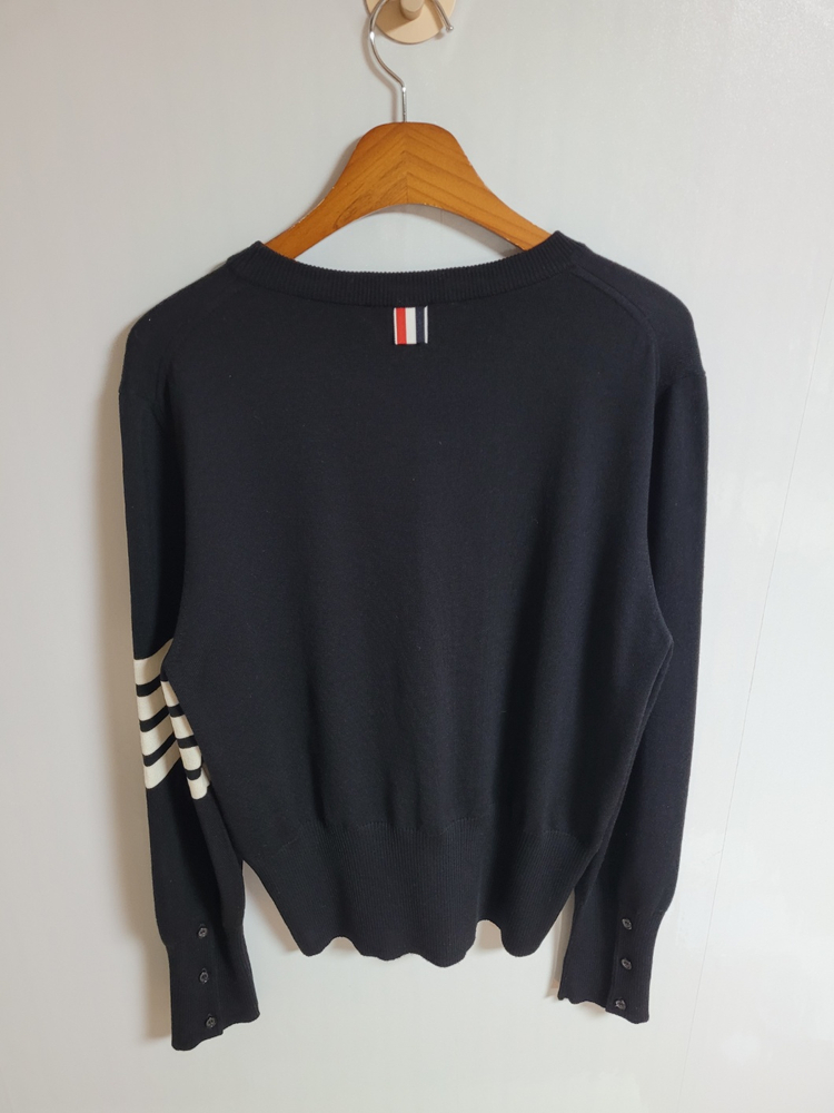 톰브라운 블랙 인타르시아 사선완장 울 니트 4 MKA380A--5