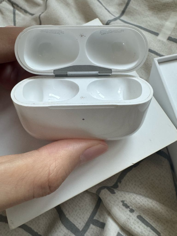 풀박스 에어팟 프로2세대 8핀 본체 이미지