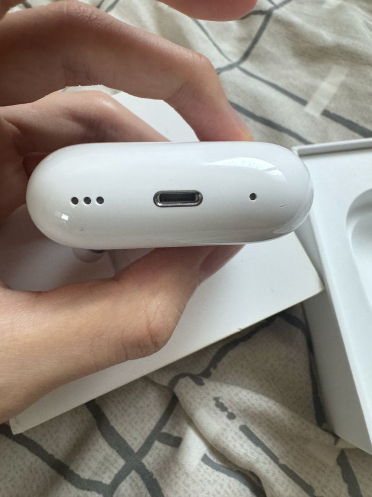 풀박스 에어팟 프로2세대 8핀 본체 이미지