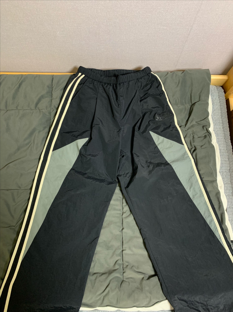 VLAD 나일론 버틸컬 원턱 트랙 팬츠 블랙--3