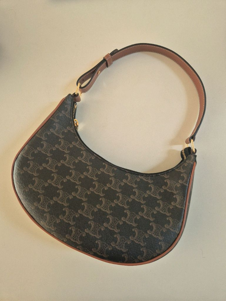 CELNE 셀린느 아바백--1