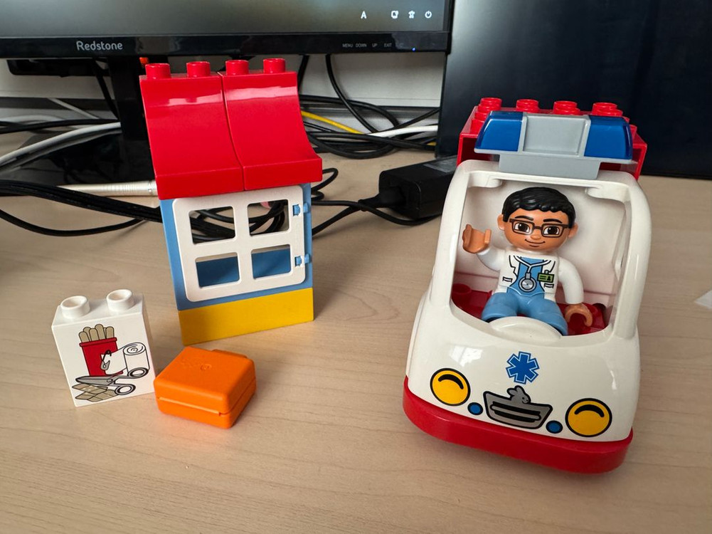 (단종제품) 레고 듀플로 10527 앰블런스 세트--1