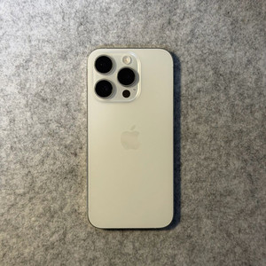 [카메라 무음] 아이폰15프로 256 화이트티타늄 물리듀얼심 이미지