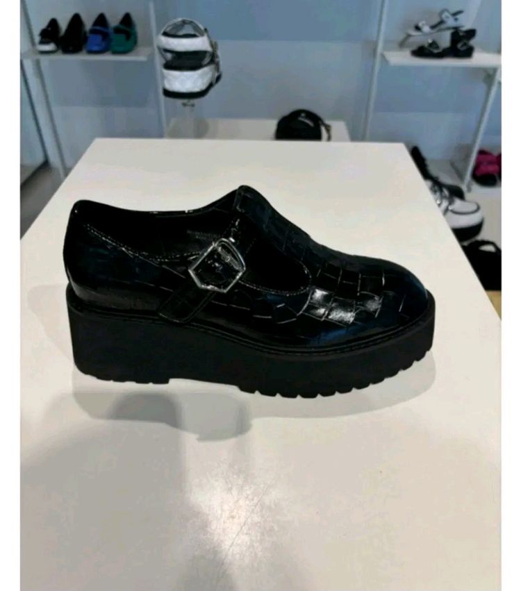 슈콤마보니 T 스트랩 플랫폼 로퍼 - 블랙,240 이미지