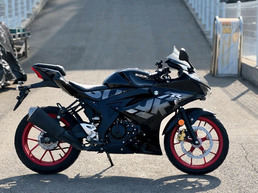 스즈키GSXR125/23년식/8천키로/330만원/2채널블박 이미지