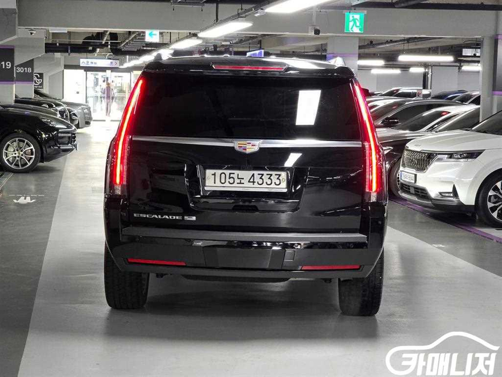 [캐딜락]에스컬레이드 6.2 V8 플래티넘 #앱특가--3