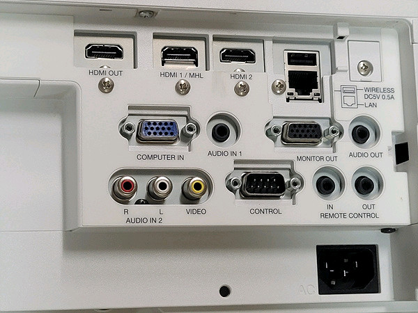 히타치CP-WU5500 5200안시 FHD빔프로젝터--1