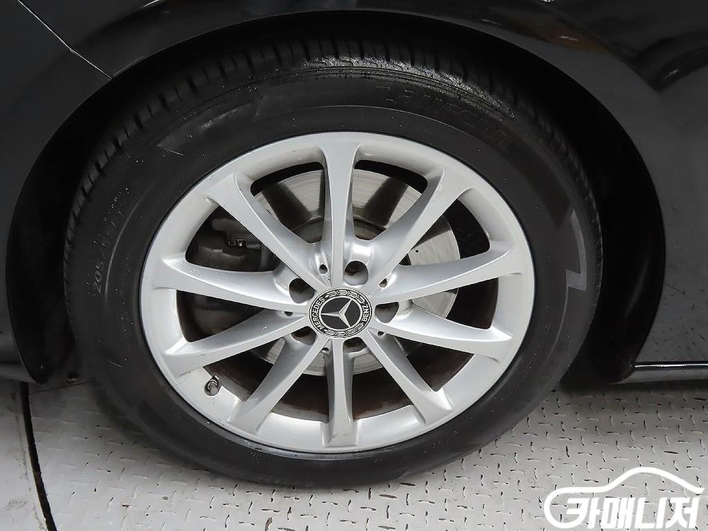 [벤츠]A클래스 W177 A220 세단 (5인승) #앱특가--4