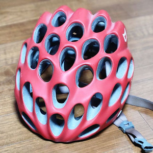 캣라이크 위스퍼 헬멧 자전거헬멧