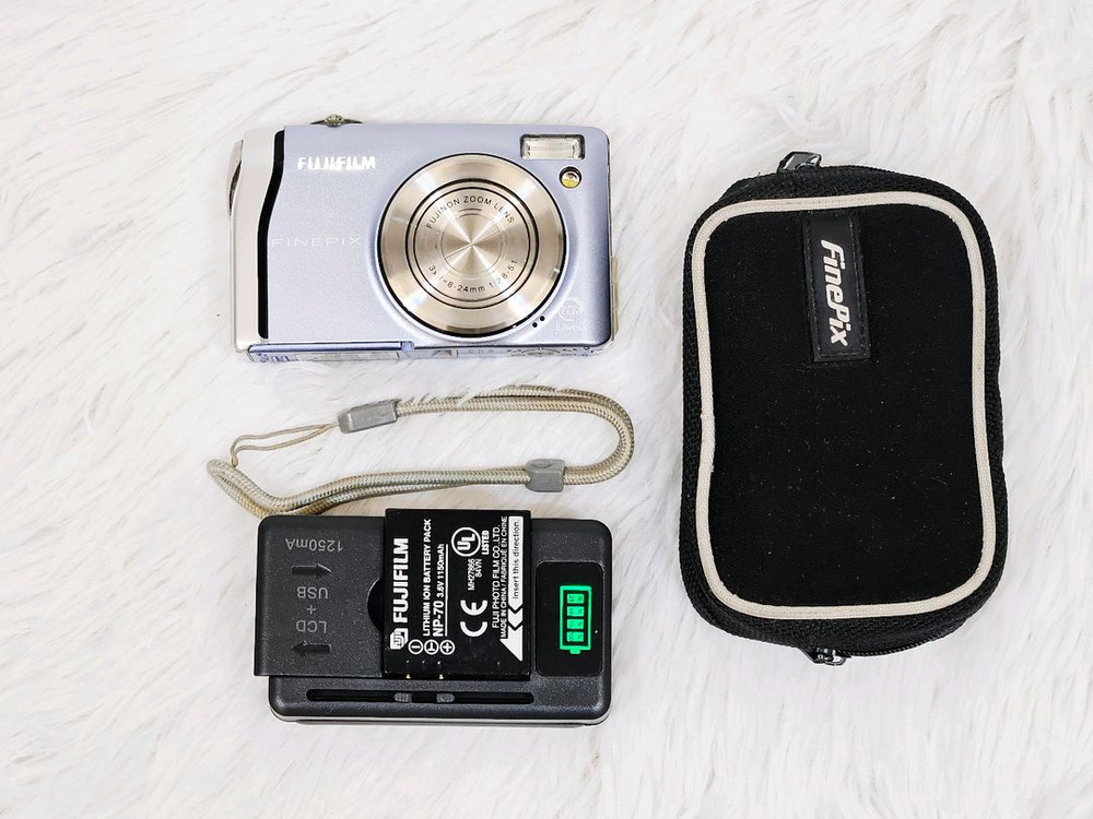 [민트] 후지필름 파인픽스 F40fd 디카, 디지털카메라 판매--9