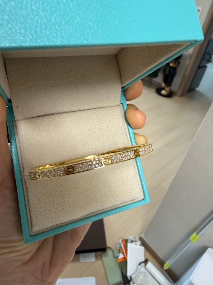 18k 옐로우골드 다이아몬드 팔찌17. 러브팔찌 이미지