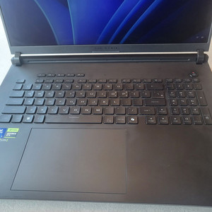 아수스 ASUS ROG Strix SCAR G18 rtx5090(2025) 이미지