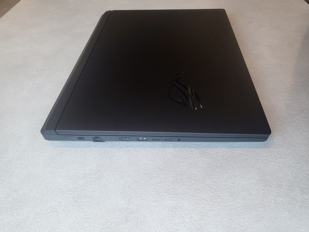 아수스 ASUS ROG Strix SCAR G18 rtx5090(2025) 이미지