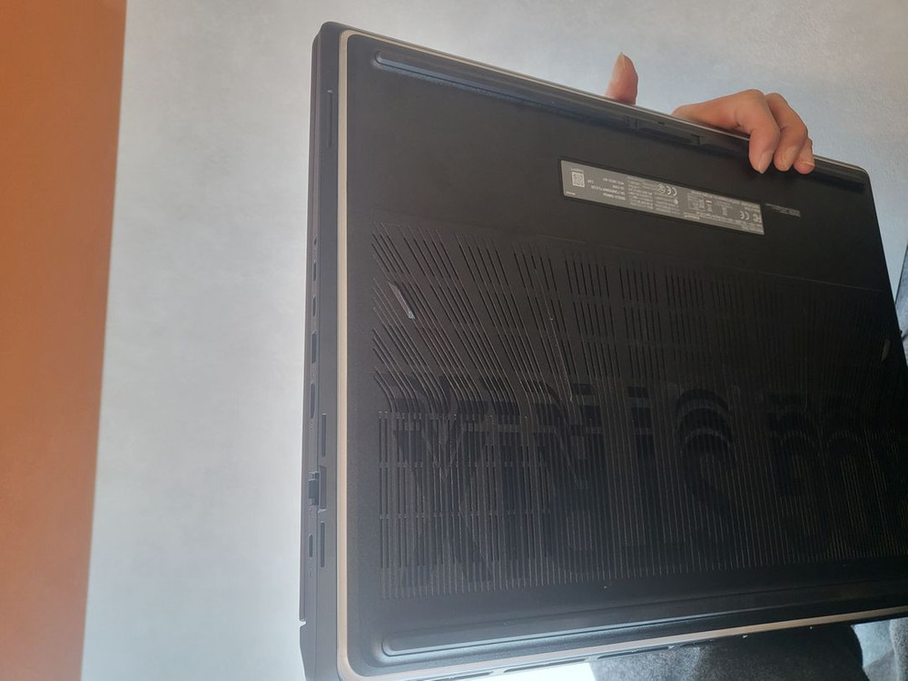 아수스 ASUS ROG Strix SCAR G18 rtx5090(2025) 이미지