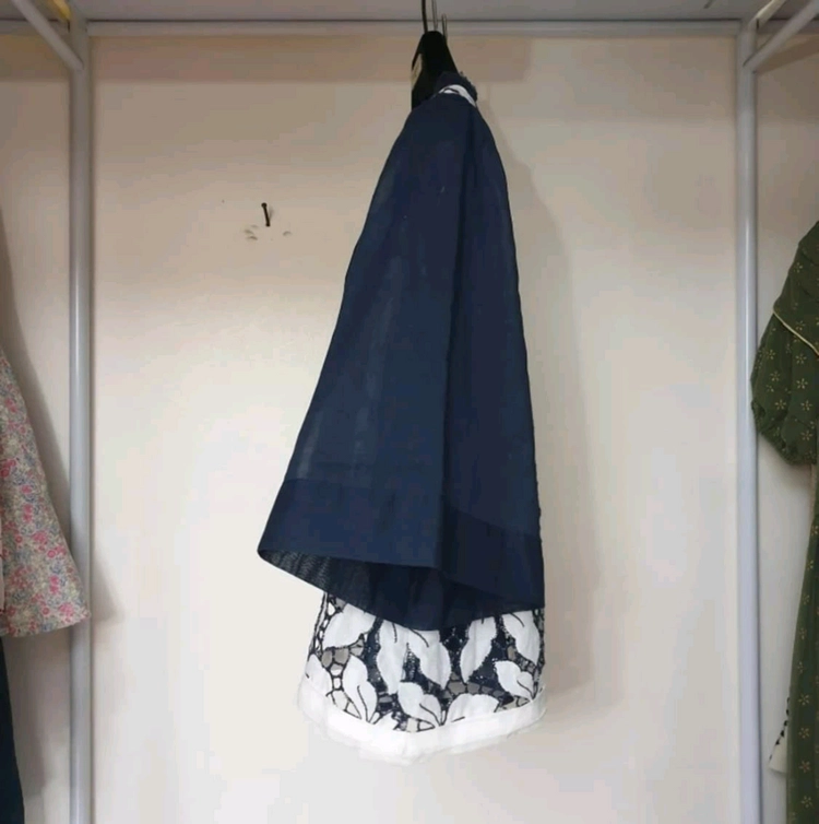 LANVIN 랑방 플라워 기퓌르레이스 디테일 아사면 크롭 블라우스 이미지