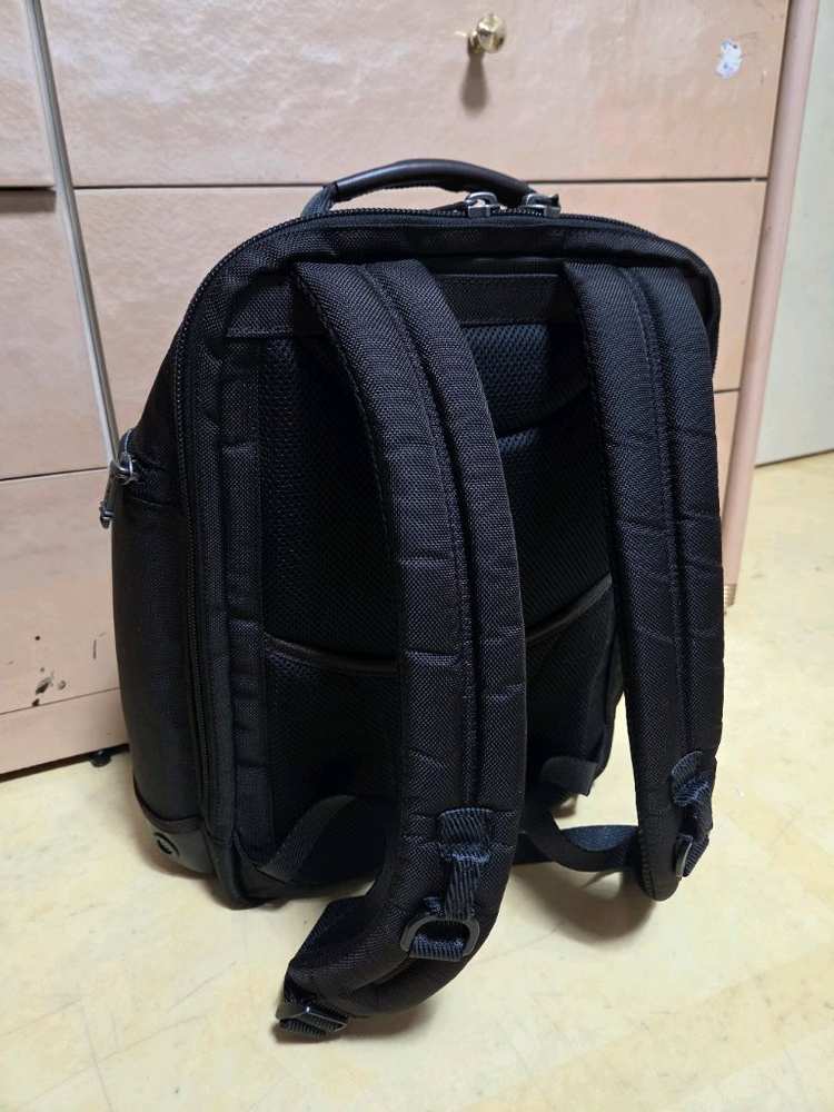 투미 정품 쇼 디럭스 브리프 팩 거의새제품--4