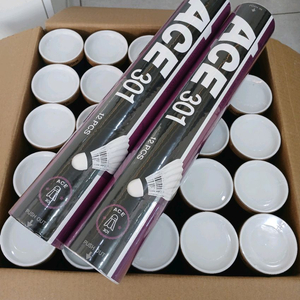 배드민턴 고급 오리 셔틀콕 ACE 301 팝니다