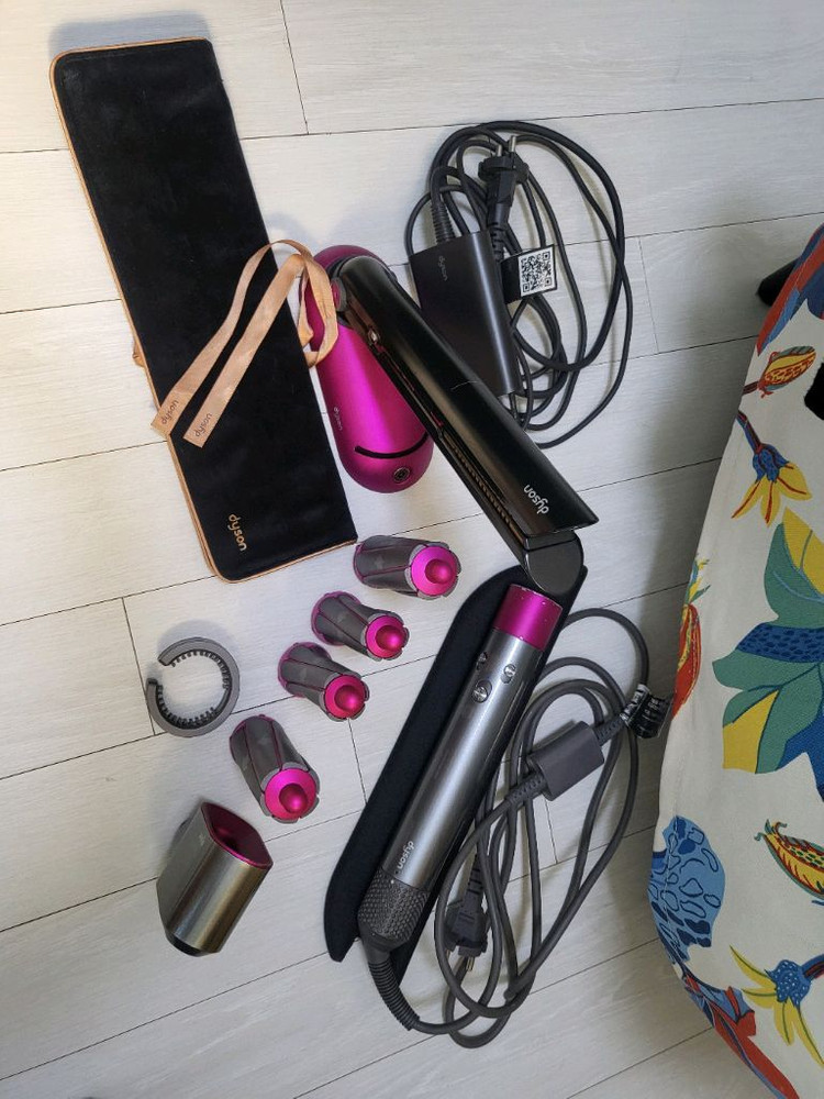 다이슨 코랄 스트레이트너 풀셋 + 에어랩 스타일러 풀셋구성 이미지