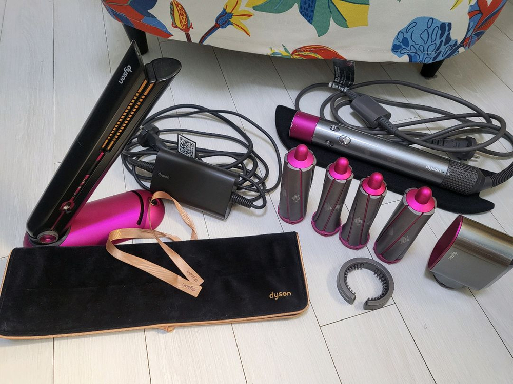 다이슨 코랄 스트레이트너 풀셋 + 에어랩 스타일러 풀셋구성 이미지