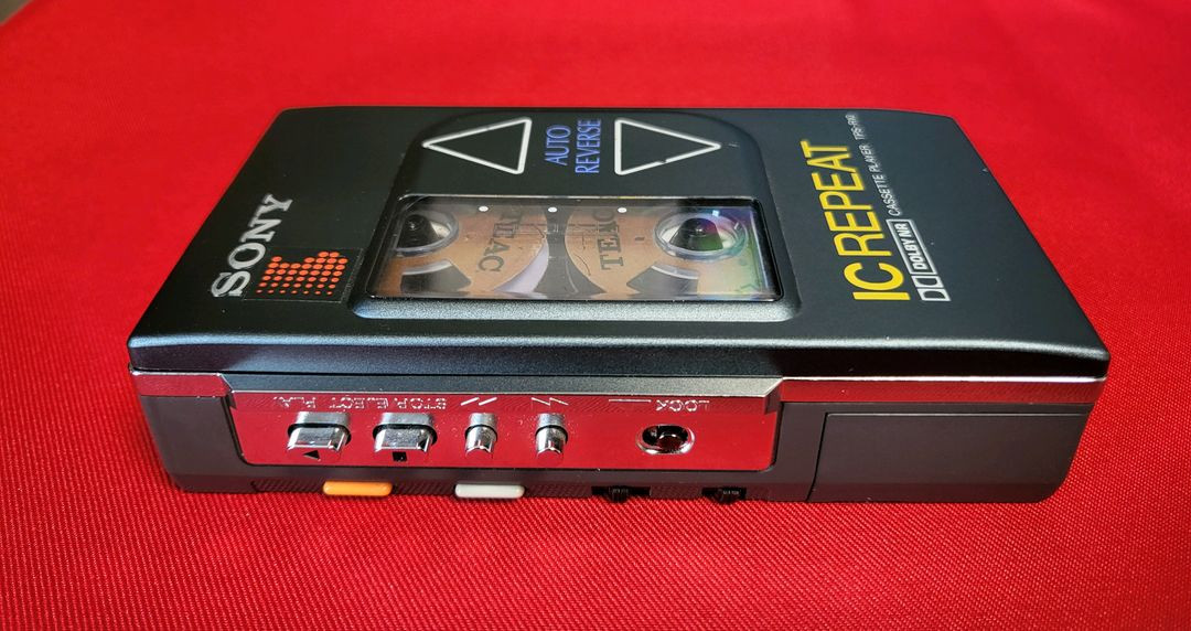 소니워크맨 TPS-R10 깨끗한 정상작동품--3