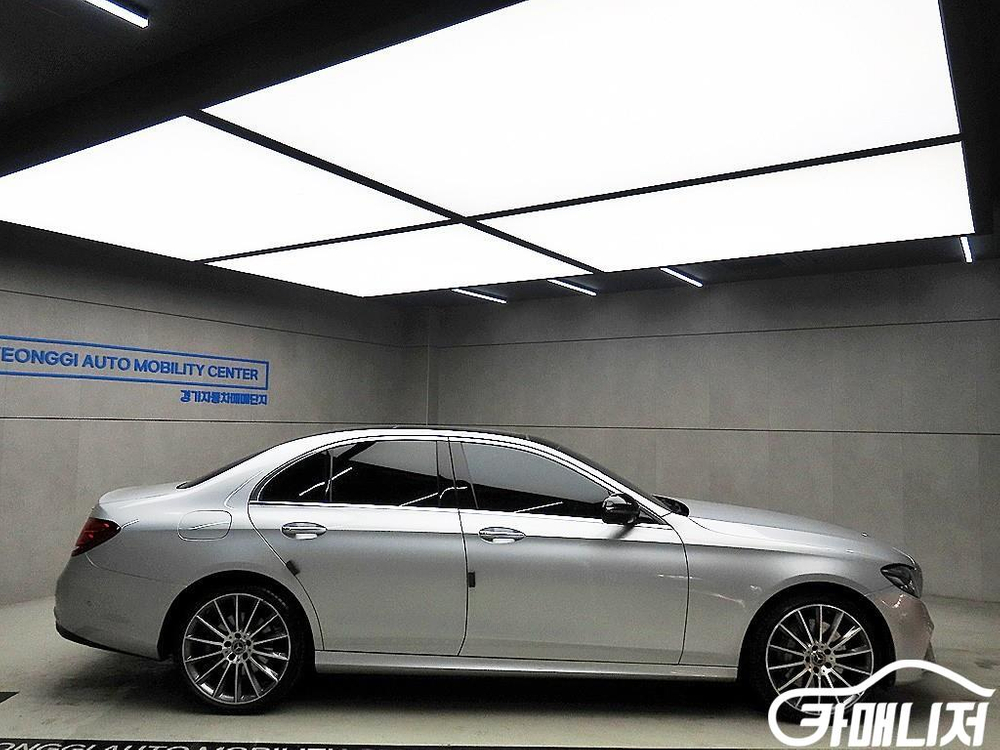 [벤츠]E-클래스 W213 E350 4MATIC AMG LINE #앱특가--1