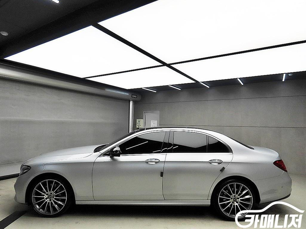 [벤츠]E-클래스 W213 E350 4MATIC AMG LINE #앱특가--3