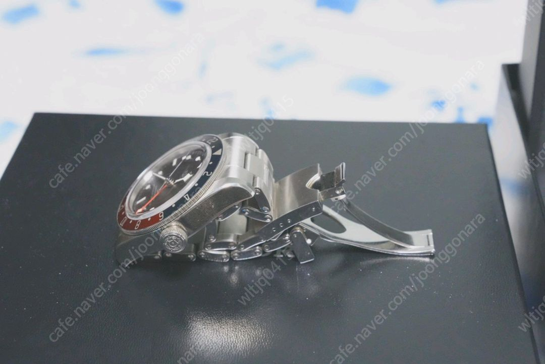 튜더 GMT 시계 이미지