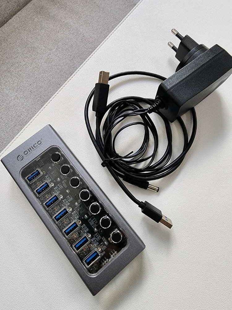 오리코 유전원 USB 허브 7포트 USB3.0 충전겸용 AT2U3-7AB--5