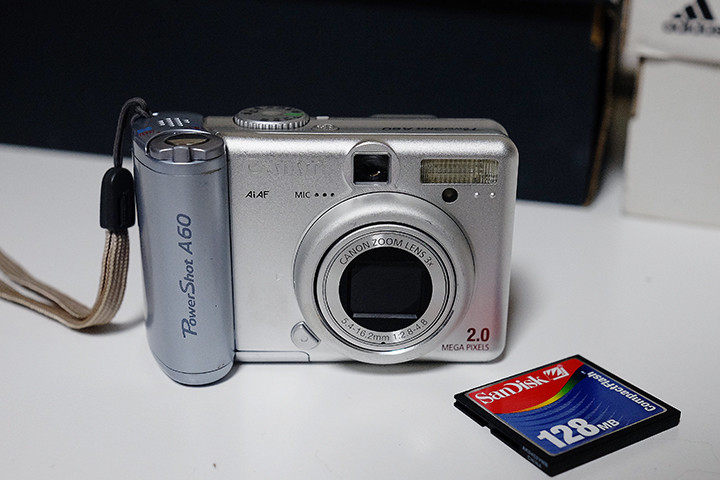 캐논 파워샷 PowerShot A60 빈티지디카 팝니다--1