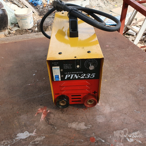 아크용접기 PTN-235 본체