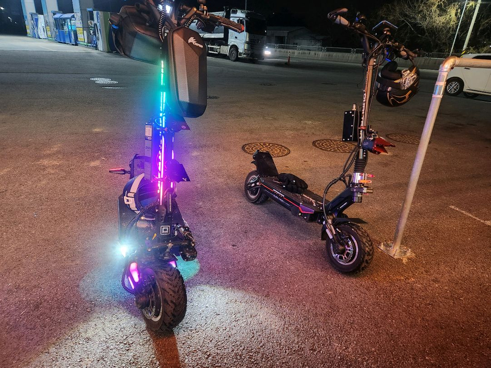 듀얼트론 스톰LTD(스톰리미티드.스톰리밋) 전동킥보드 이미지