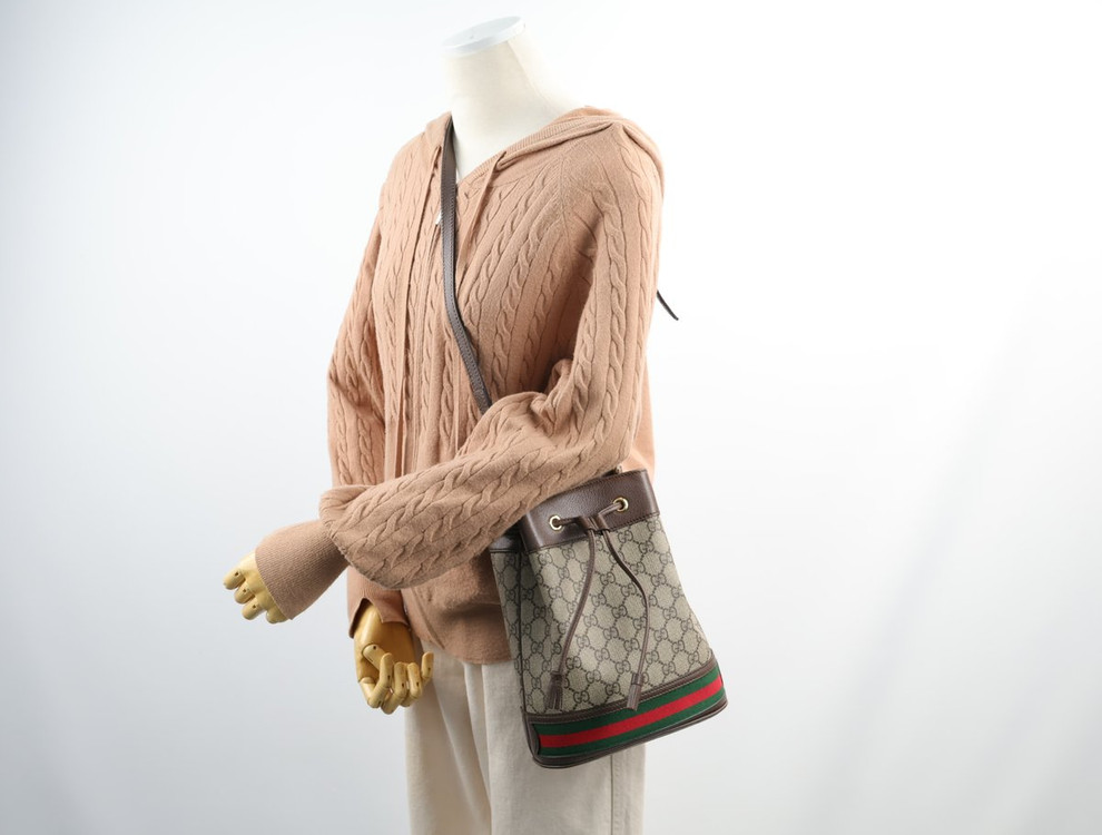 구찌 오피디아 스몰 버킷백 크로스백 GG 수프림 캔버스 브라운 레더 이미지