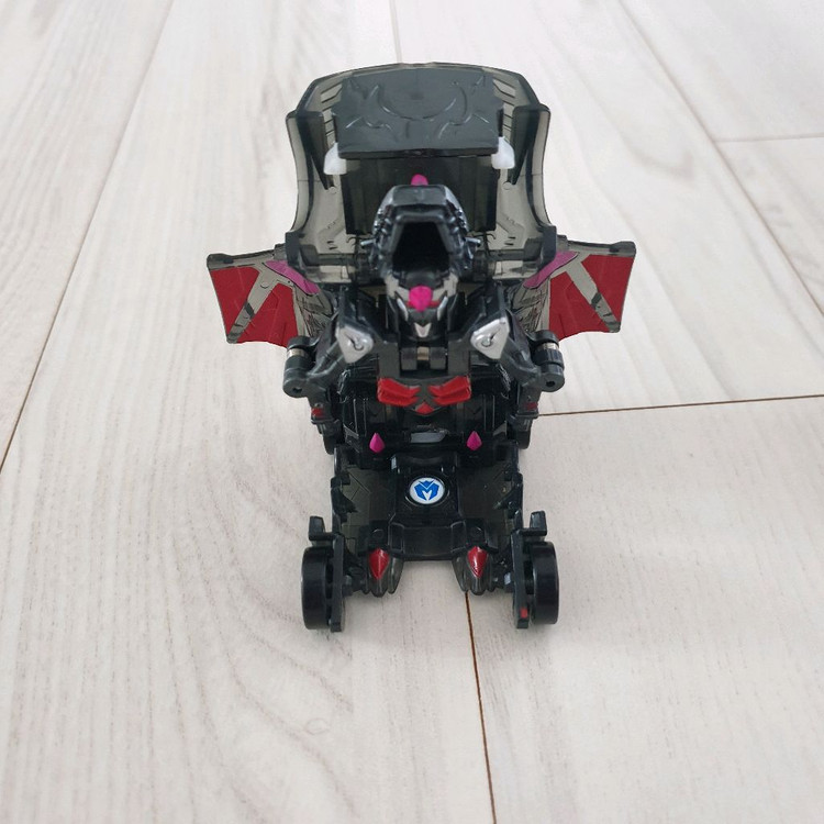 터닝메카드 가고토스 이미지