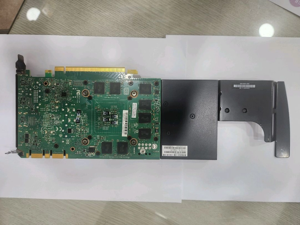 Quadro M4000 8GB그래픽카드 HP 818241-001 이미지