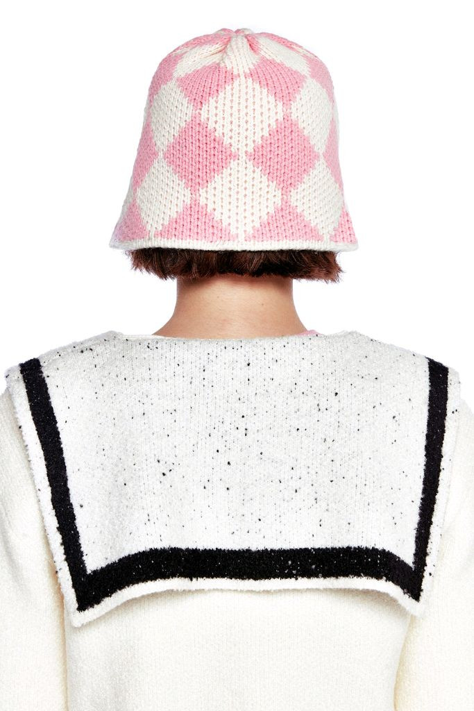 OIOI 다이아몬드 패턴 버킷햇--1