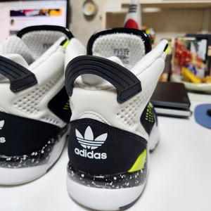 [아디다스 신발] 한번 신은 adidas 하이탑 싸게 팔아봅니다