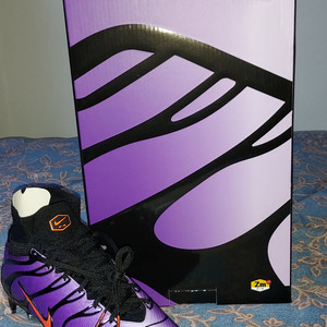 나이키 머큐리얼 슈퍼플라이 9 축구화 팝니다 (270)