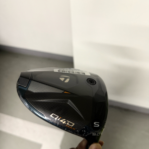 테일러메이드 Qi4D Max 드라이버 9도 S샤프트 팝니다.