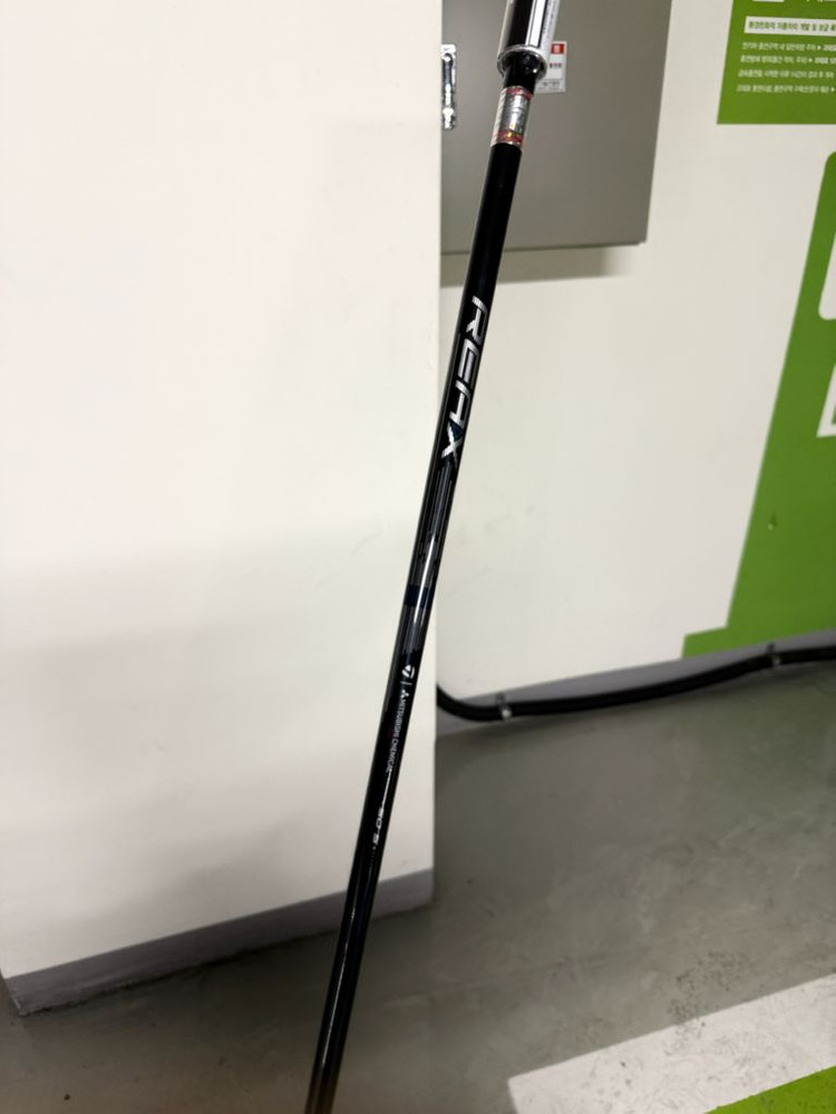 테일러메이드 Qi4D Max 드라이버 9도 S샤프트 팝니다. 이미지