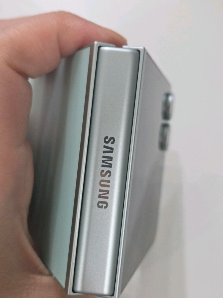 갤럭시 Z플립6 512G 무잔상SS급 서울z플립6 부산z플립6 대구z플립6 전주z플립6 창원z플립6 대전z플립6--6