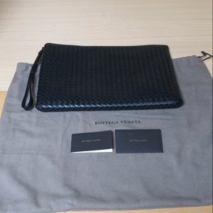 (미사용)보테가베네타 클러치백 라지 새상품급 정품(감정O)구찌프라다루이비통디올고야드샤넬셀린느생로랑발렌시아가버버리가방
