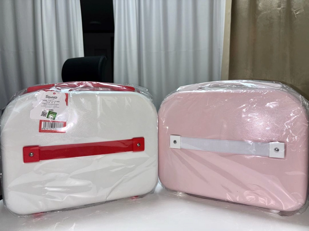 산리오 헬로키티 레디백 새상품 (미니캐리어) 이미지